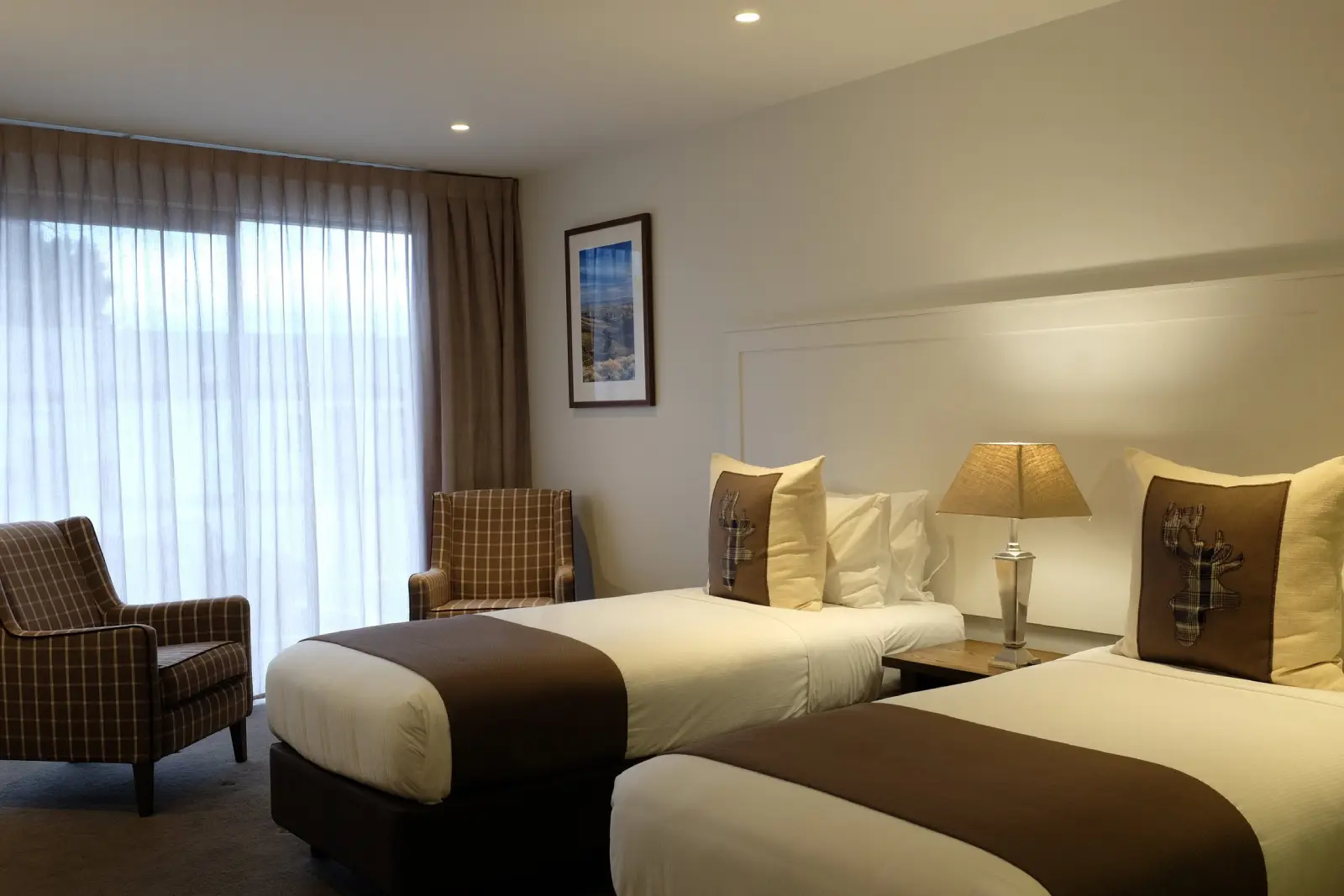 Twin Studio Units image 2